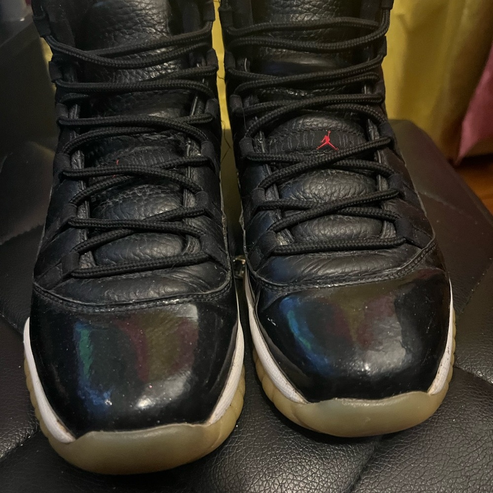 Air Jordan Retro 11 Black Sneakers